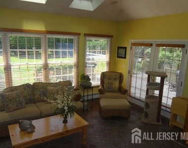 246 Fresh Ponds Road - Photo Thumbnail 10