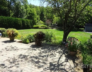 246 Fresh Ponds Road - Photo Thumbnail 35
