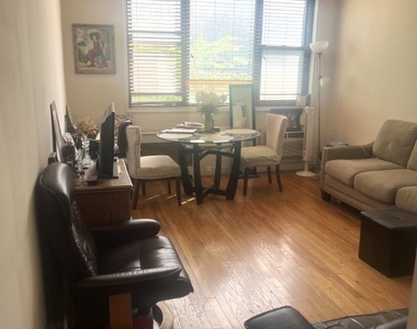 171 E 77th Street - Photo Thumbnail 3