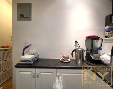 171 E 77th Street - Photo Thumbnail 5