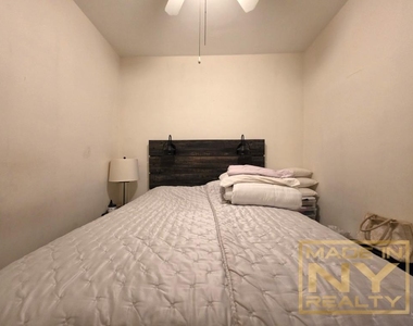 171 E 77th Street - Photo Thumbnail 6