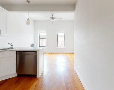 661 Henry Street - Photo Thumbnail 1