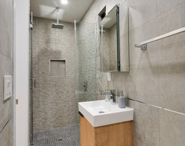 430 E 14th Street - Photo Thumbnail 7
