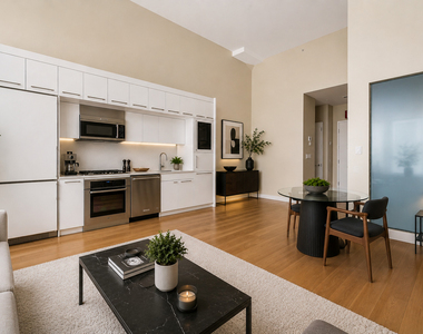27-28 Thomson Avenue - Photo Thumbnail 4