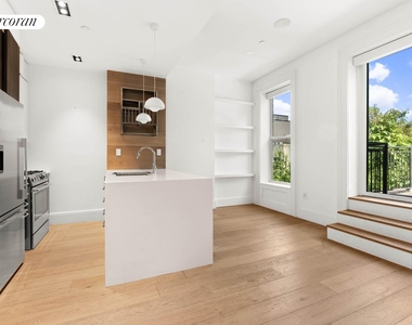 675 Lafayette Avenue - Photo Thumbnail 2