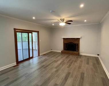31 Ballantrae Court - Photo Thumbnail 6