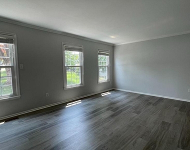 31 Ballantrae Court - Photo Thumbnail 9
