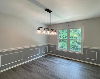 31 Ballantrae Court - Photo Thumbnail 8