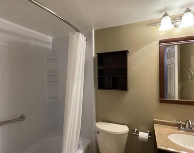 31 Ballantrae Court - Photo Thumbnail 24