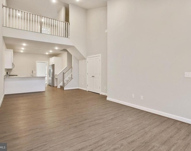 5602 Finley Rose Court - Photo Thumbnail 8