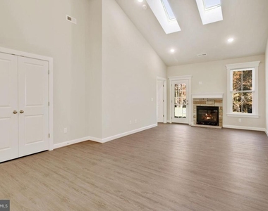 5602 Finley Rose Court - Photo Thumbnail 6
