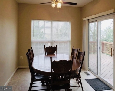 12327 Malvern Way - Photo Thumbnail 4
