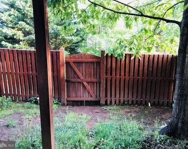12327 Malvern Way - Photo Thumbnail 11