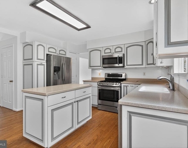 10545 Winged Elm Circle - Photo Thumbnail 4