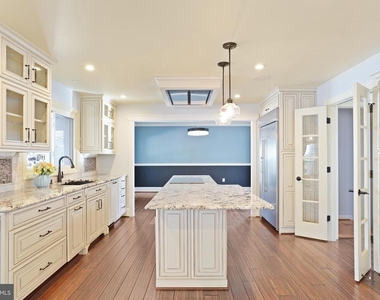 10865 Monticello Court - Photo Thumbnail 5