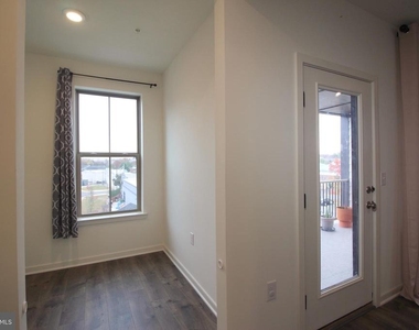 45942 Raven Terrace - Photo Thumbnail 16