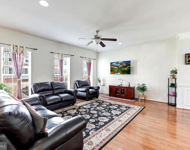 43543 Heritage Gap Terrace - Photo Thumbnail 3