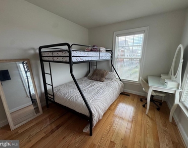 20625 Lister Terrace - Photo Thumbnail 14