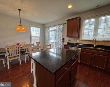 20625 Lister Terrace - Photo Thumbnail 6