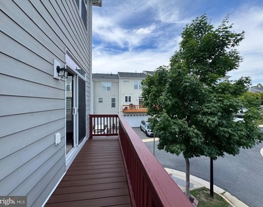 20625 Lister Terrace - Photo Thumbnail 7