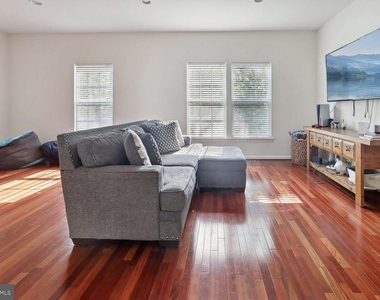 26119 Lands End Drive - Photo Thumbnail 2
