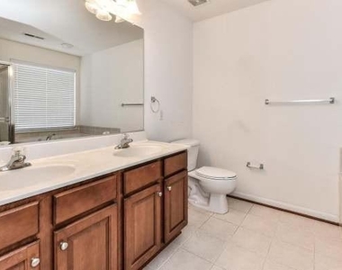 21759 Ladyslipper Square - Photo Thumbnail 19