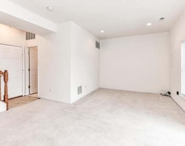 21759 Ladyslipper Square - Photo Thumbnail 27