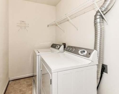 21759 Ladyslipper Square - Photo Thumbnail 17