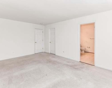 21759 Ladyslipper Square - Photo Thumbnail 22