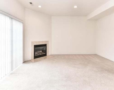 21759 Ladyslipper Square - Photo Thumbnail 25