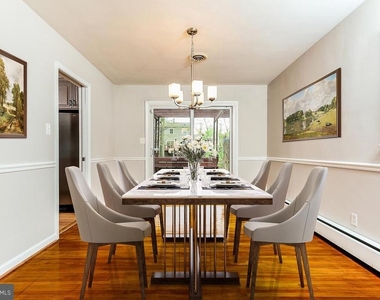 2271 Providence Street - Photo Thumbnail 4