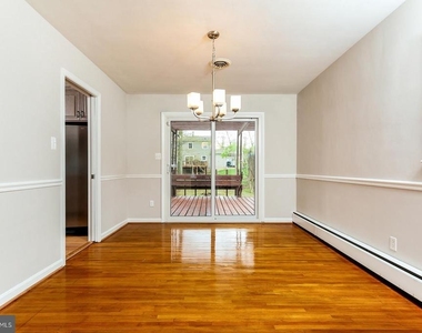 2271 Providence Street - Photo Thumbnail 3