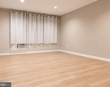 2271 Providence Street - Photo Thumbnail 12