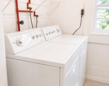 2271 Providence Street - Photo Thumbnail 16