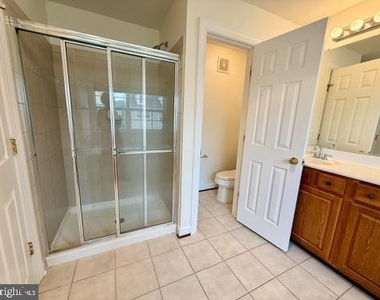 2511 Pascal Place - Photo Thumbnail 27