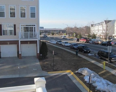 2511 Pascal Place - Photo Thumbnail 3