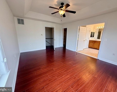 2511 Pascal Place - Photo Thumbnail 24