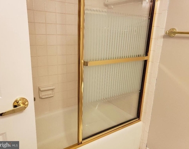 1434 Northgate Square - Photo Thumbnail 8