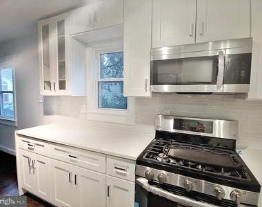 2510 Jamaica Drive - Photo Thumbnail 7