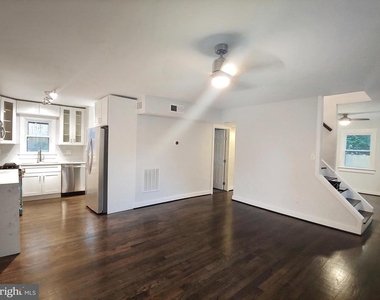 2510 Jamaica Drive - Photo Thumbnail 2