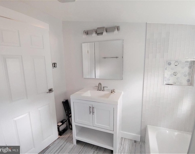 2510 Jamaica Drive - Photo Thumbnail 17