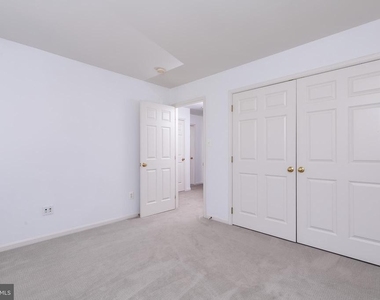 11519 Waterhaven Court - Photo Thumbnail 13