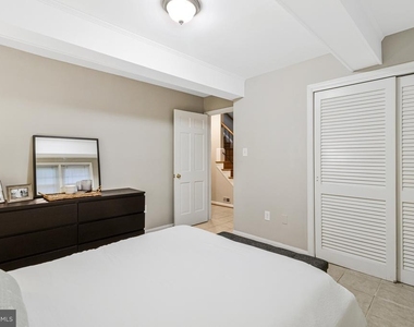 6806 Melrose Drive - Photo Thumbnail 29