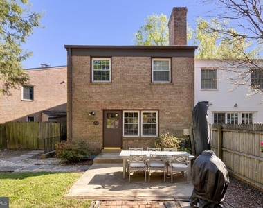 6806 Melrose Drive - Photo Thumbnail 34