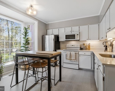 6806 Melrose Drive - Photo Thumbnail 1