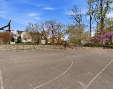 6806 Melrose Drive - Photo Thumbnail 43