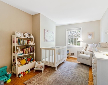 6806 Melrose Drive - Photo Thumbnail 18
