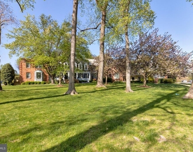 6806 Melrose Drive - Photo Thumbnail 50