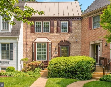 6806 Melrose Drive - Photo Thumbnail 48