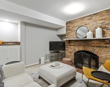6806 Melrose Drive - Photo Thumbnail 27